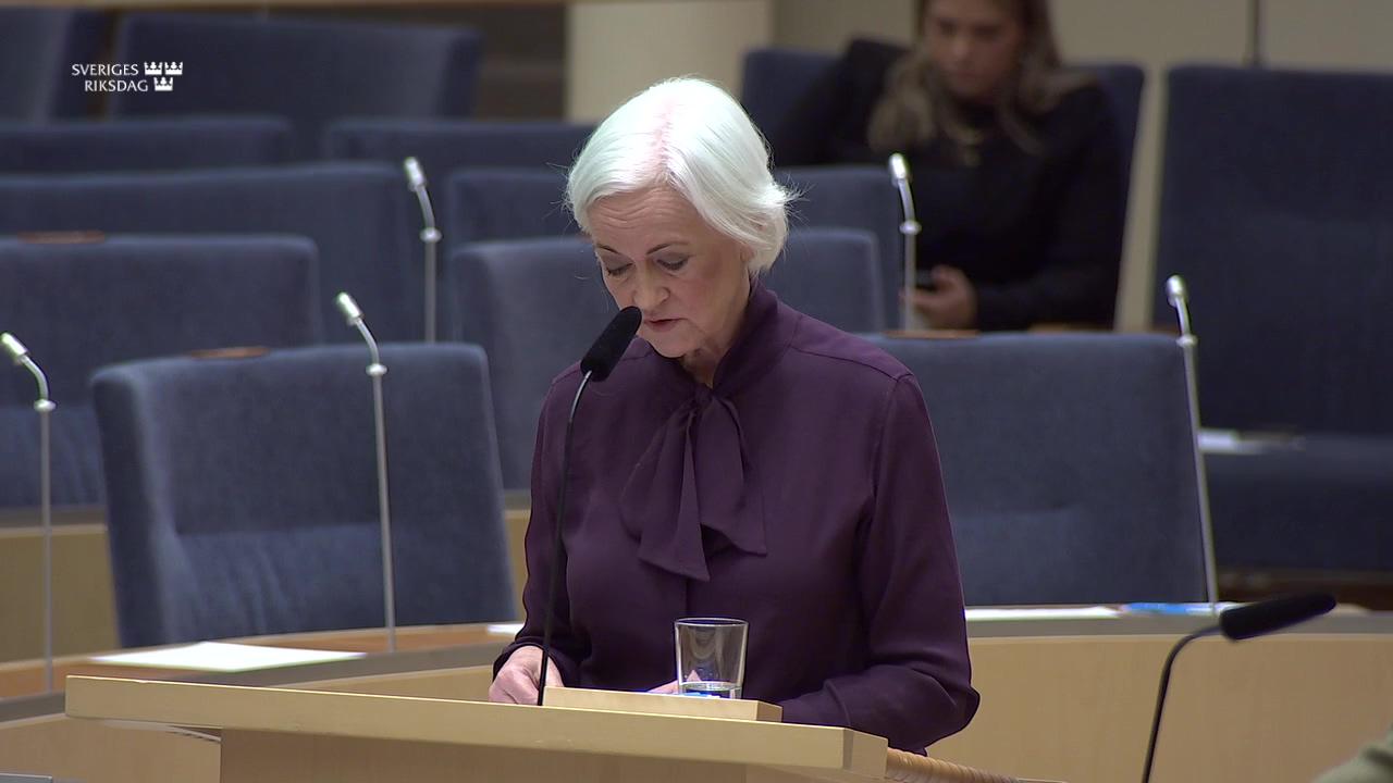 Stillbild från Interpellationsdebatt, Tillgång till särläkemedel