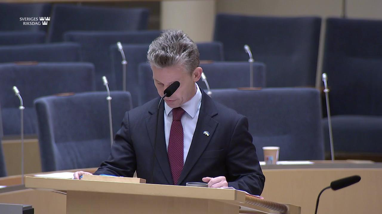Stillbild från Interpellationsdebatt, Risker för svenska soldater vid eventuella insatser i Ukraina