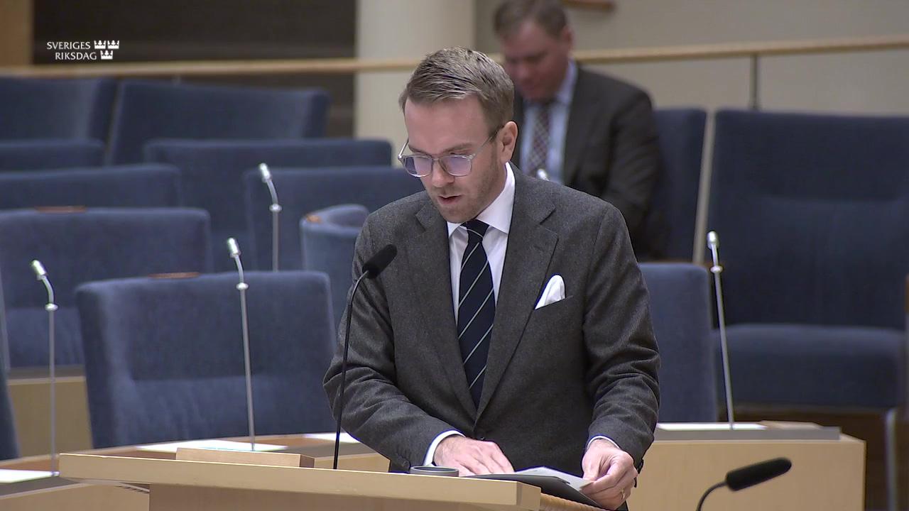 Stillbild från Interpellationsdebatt, Stöd till Gotlandsbor efter höjda biljettpriser