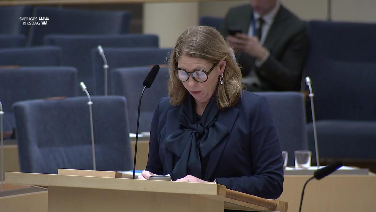 Stillbild från Interpellationsdebatt, Jämlik vård för personer med Parkinsons sjukdom