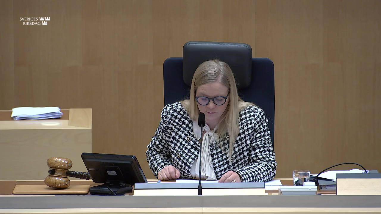 Stillbild från Debatt om förslag, Straffansvar för olovlig finansiell verksamhet