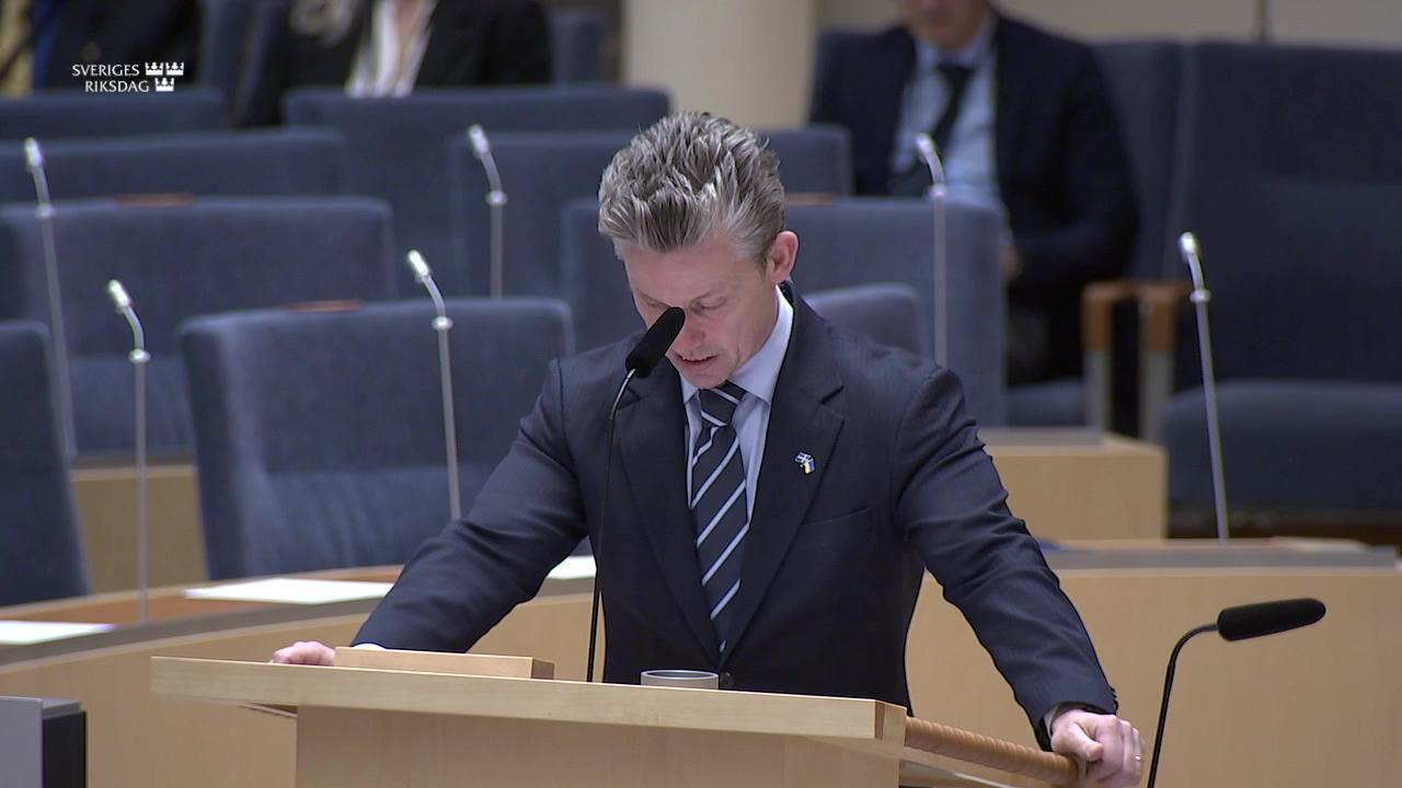 Stillbild från Interpellationsdebatt, Framtida stridsflyg