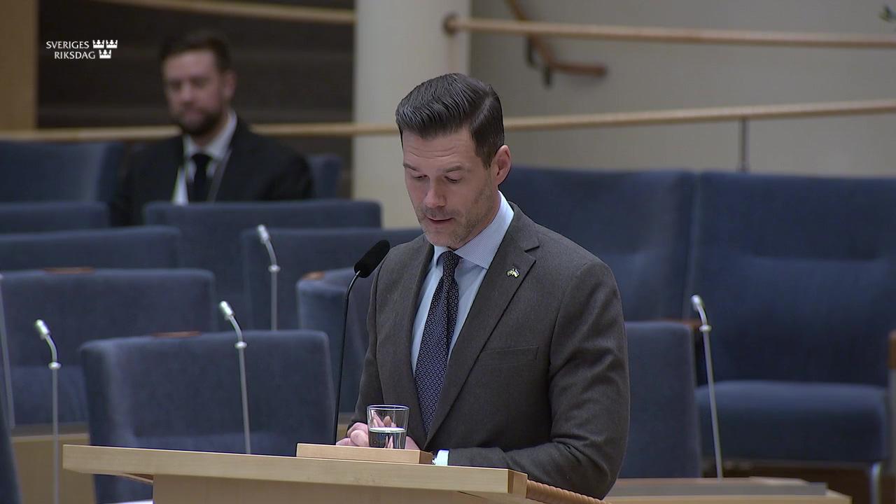Stillbild från Interpellationsdebatt, Konsekvenser av regeringens migrationspolitik