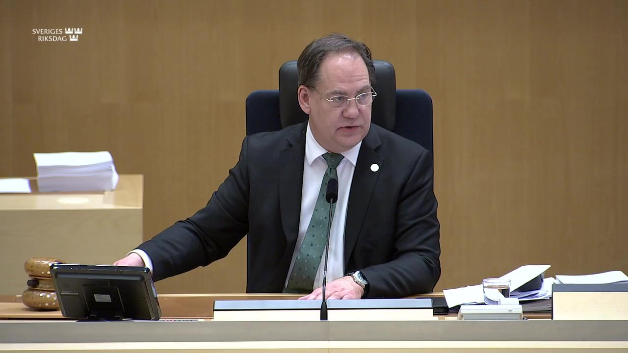 Stillbild från Beslut, Beslut: Jordbrukspolitik