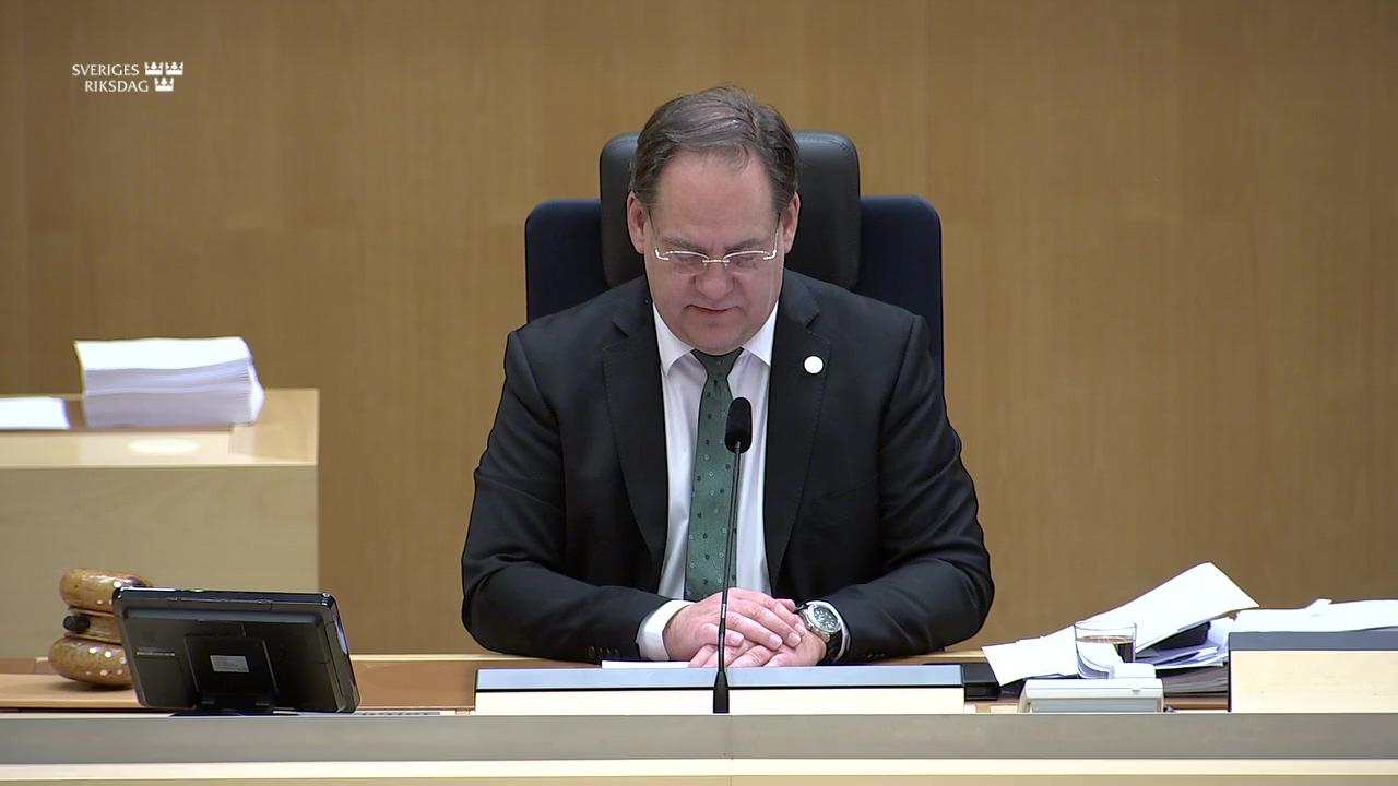 Stillbild från Beslut, Beslut: Avvikande från bestämmelserna om tyst godkännande i EU:s förordning om gigabitinfrastruktur