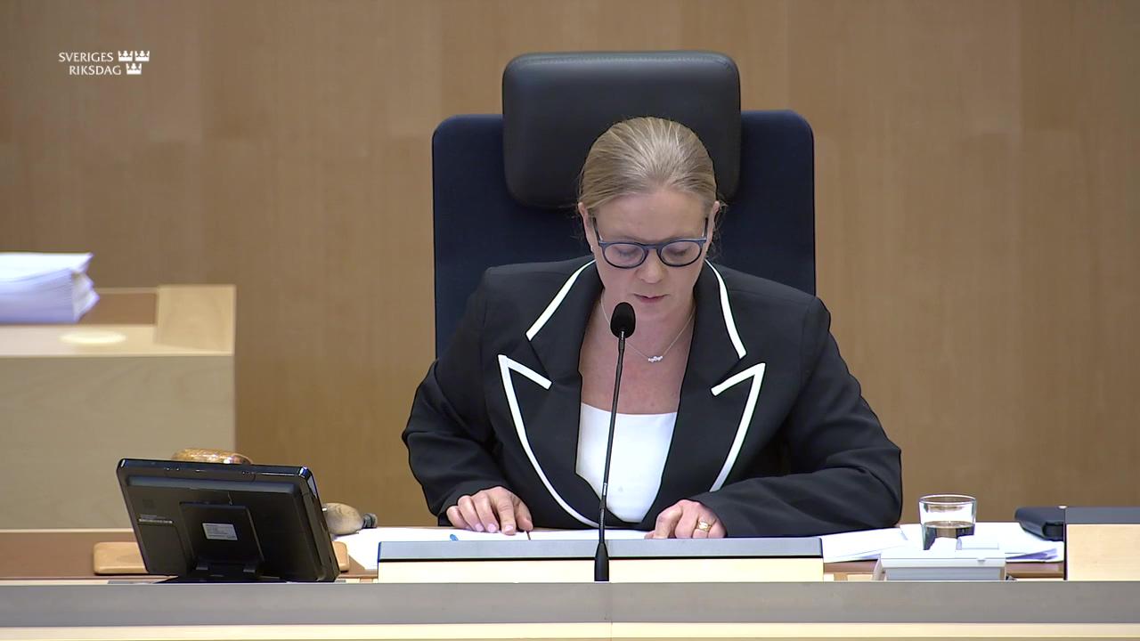 Stillbild från Beslut, Beslut: Ett nytt förbud mot spel på kredit