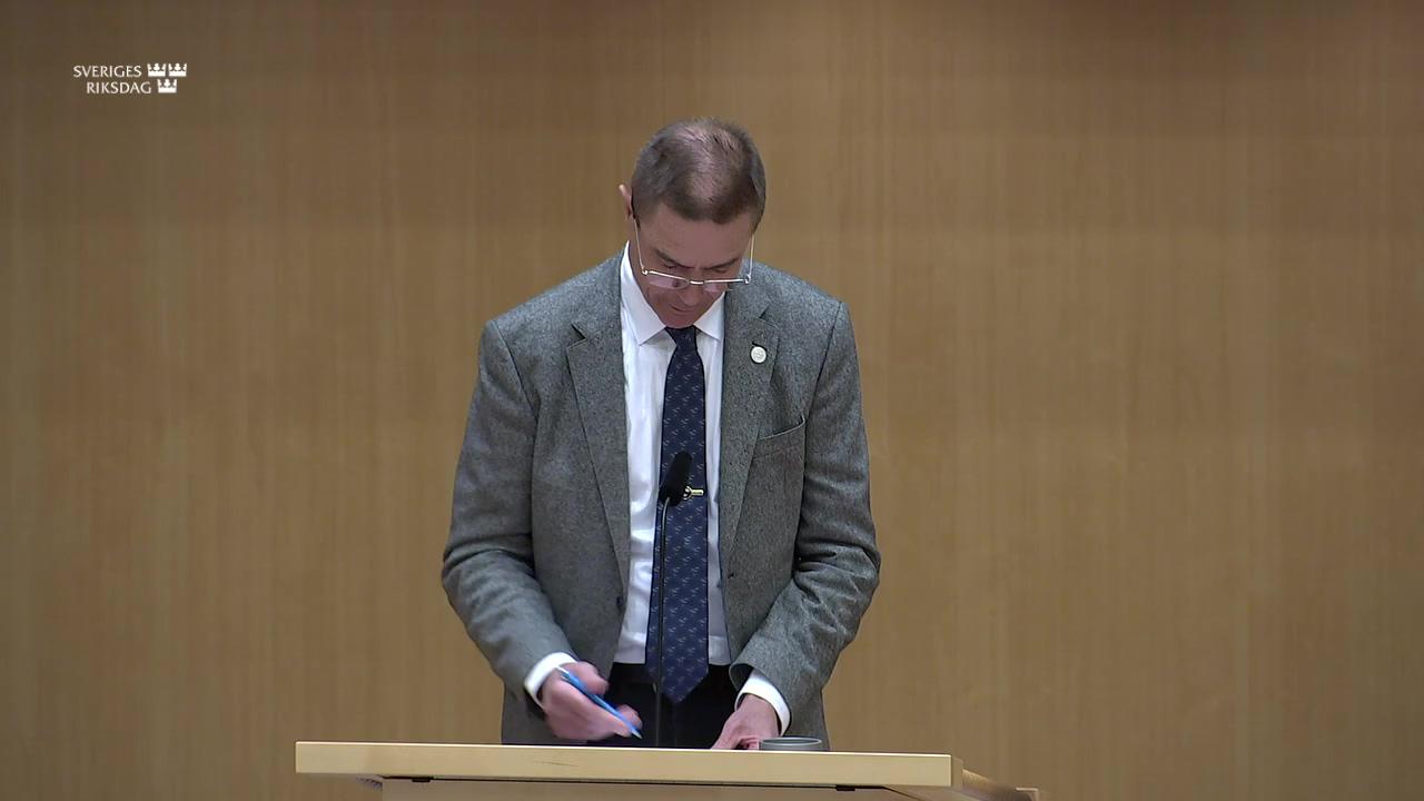 Stillbild från Debatt om förslag, Ett förbättrat resegarantisystem