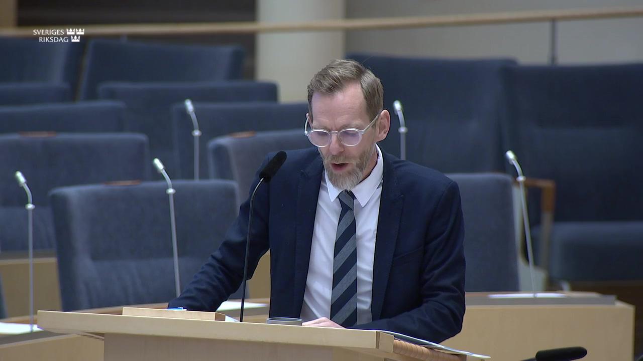 Stillbild från Interpellationsdebatt, Tillgång till särläkemedel