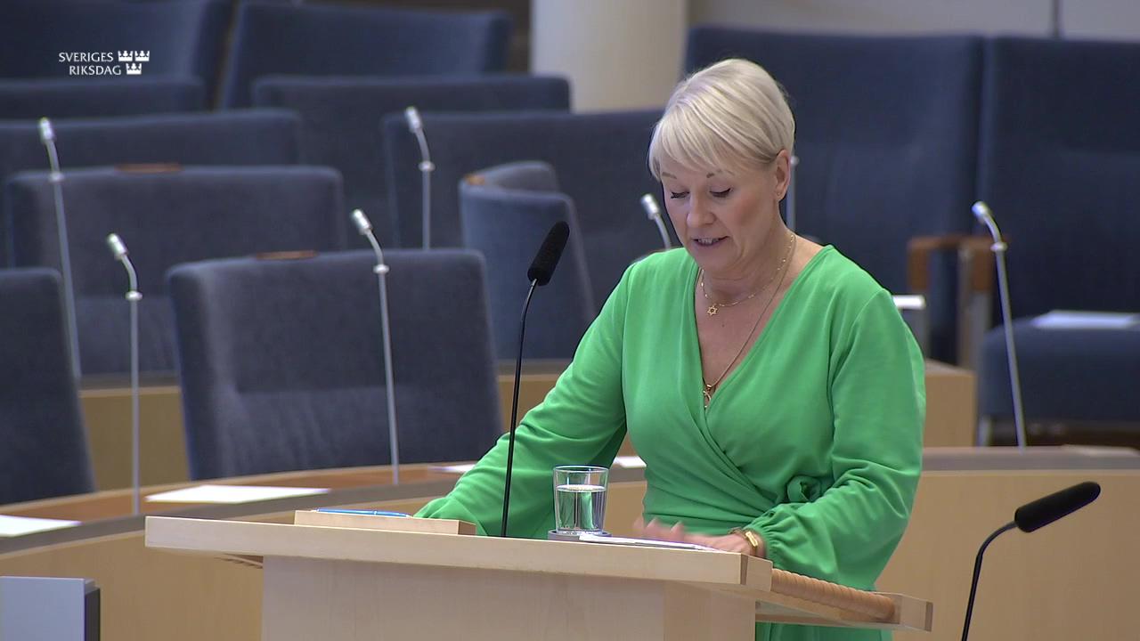 Stillbild från Interpellationsdebatt, Fattigdomen i Sverige