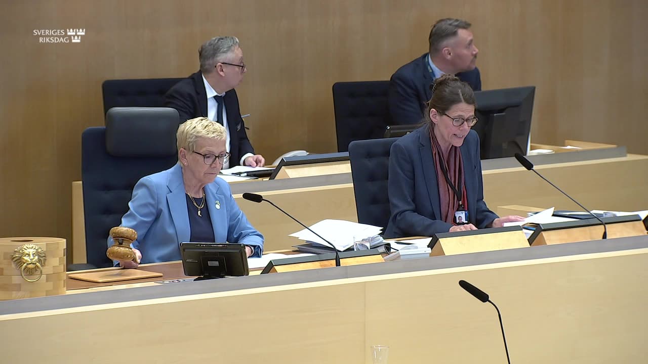 Stillbild från Beslut, Beslut: Riksrevisionens rapport om Polisreformen 2015