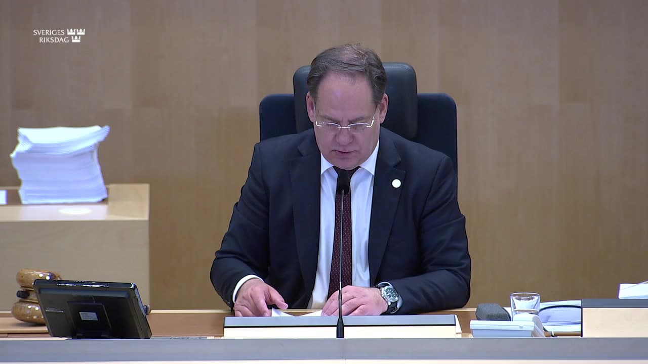 Stillbild från Beslut, Beslut: En lag om socialdataregister