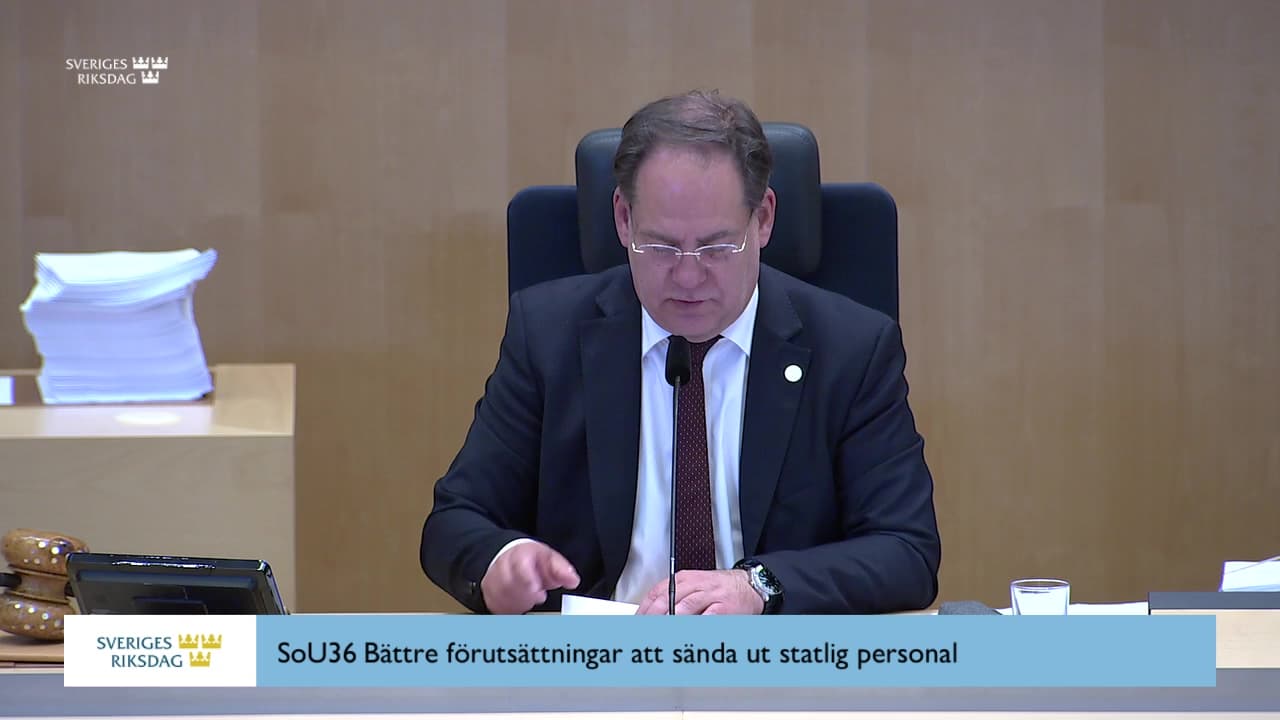Stillbild från Beslut, Beslut: Bättre förutsättningar att sända ut statlig personal