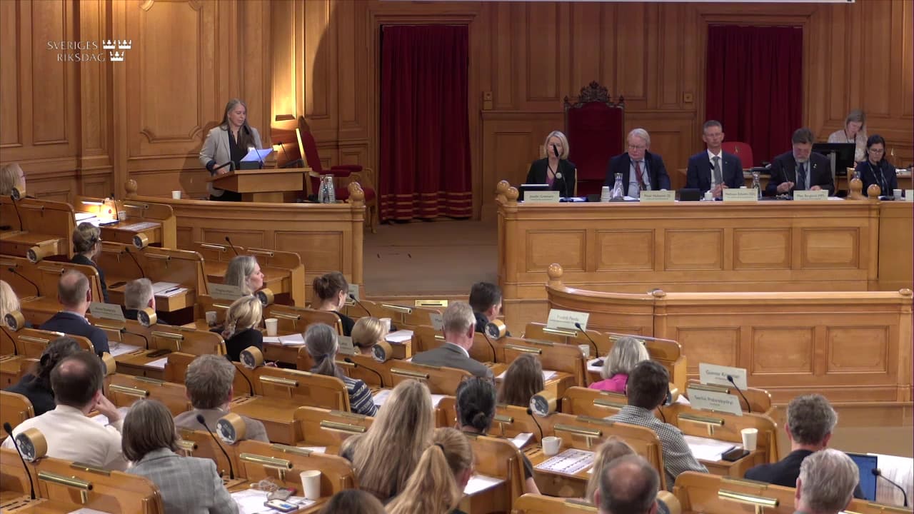 Stillbild från Öppet sammanträde, Kulturutskottets och försvarsutskottets öppna sammanträde om kulturens roll i kris och krig – svensk tolkning