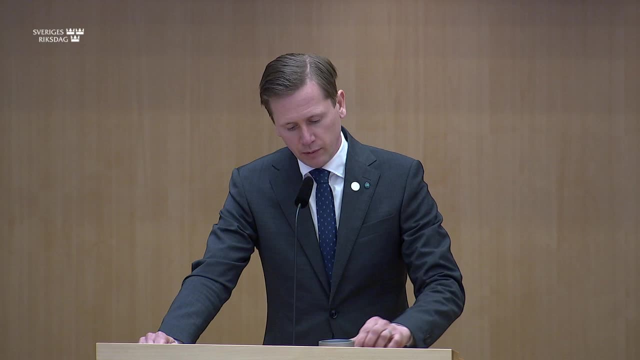 Stillbild från Debatt om förslag, Förenklade regler vid ändring av en byggnad