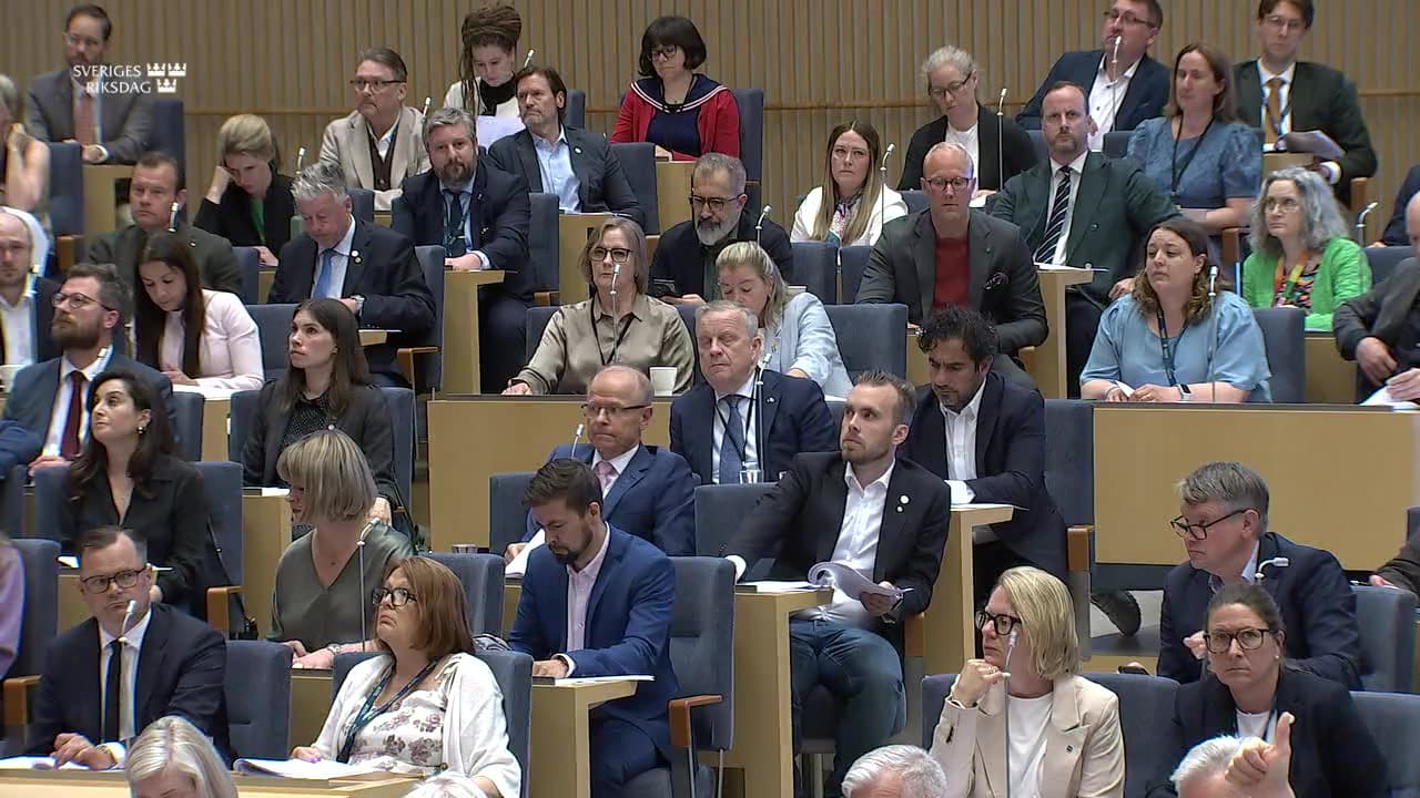Stillbild från Beslut, Beslut: En nationell utredningsfunktion för att förebygga suicid
