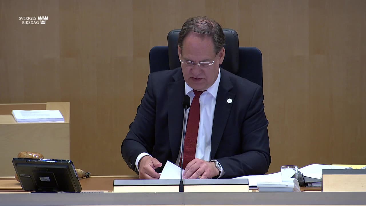 Stillbild från Beslut, Beslut: Stärkt lagstiftning mot hedersrelaterat våld och förtryck