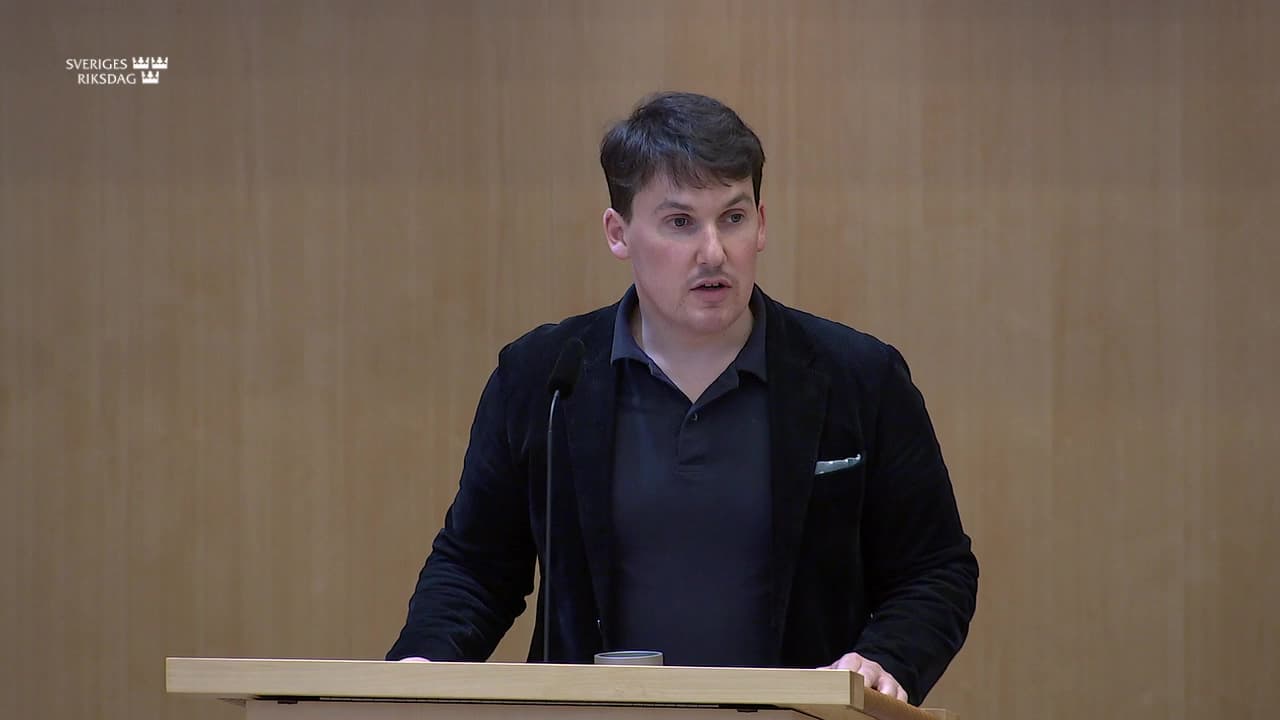 Stillbild från Debatt om förslag, Överlämnande av uppgifter mellan skolor i brottsförebyggande syfte