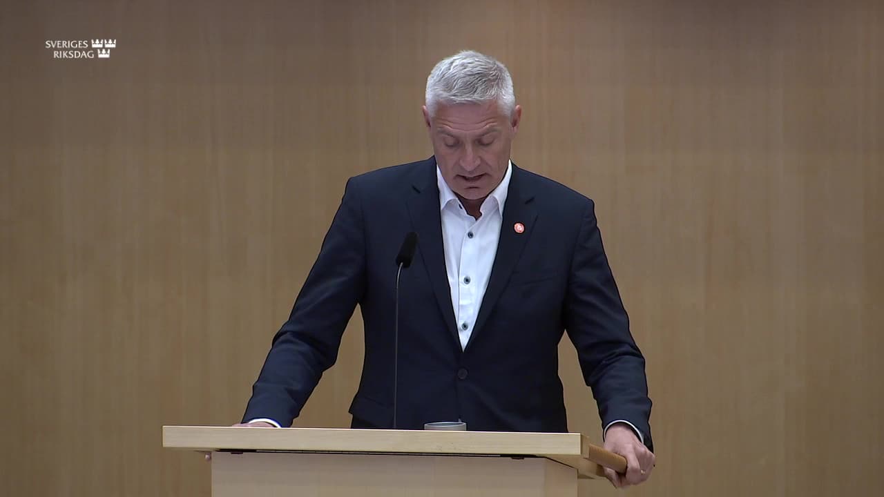 Stillbild från Debatt om förslag, Tillfällig verkställighet av svenska fängelsestraff utomlands