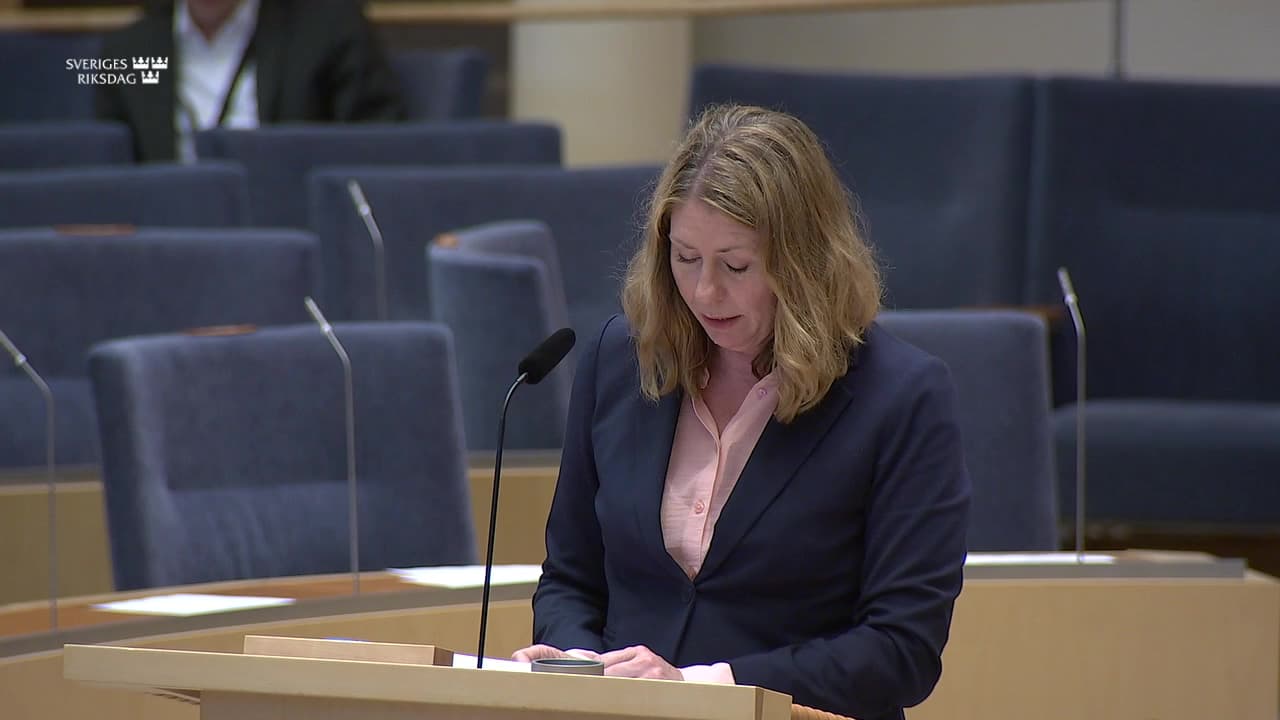 Stillbild från Interpellationsdebatt, Statligt säkerställande av investeringar i vårdbyggnader