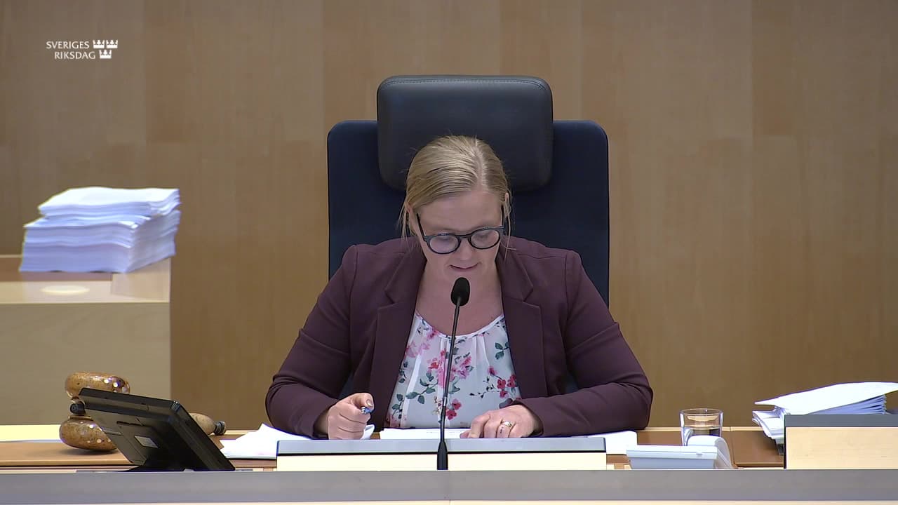 Stillbild från Beslut, Beslut: Bättre förutsättningar för trygghet och studiero i skolan