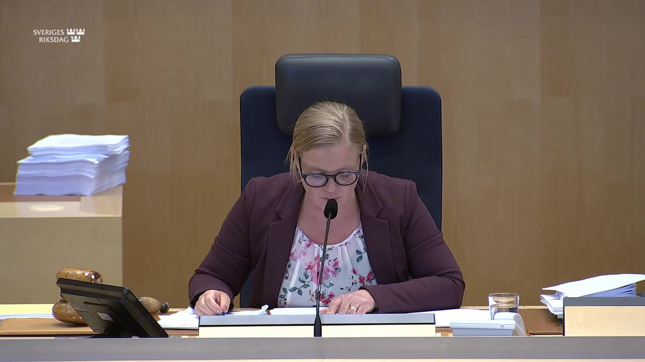 Stillbild från Beslut, Beslut: Riksrevisionens rapport om utbildning på vetenskaplig grund