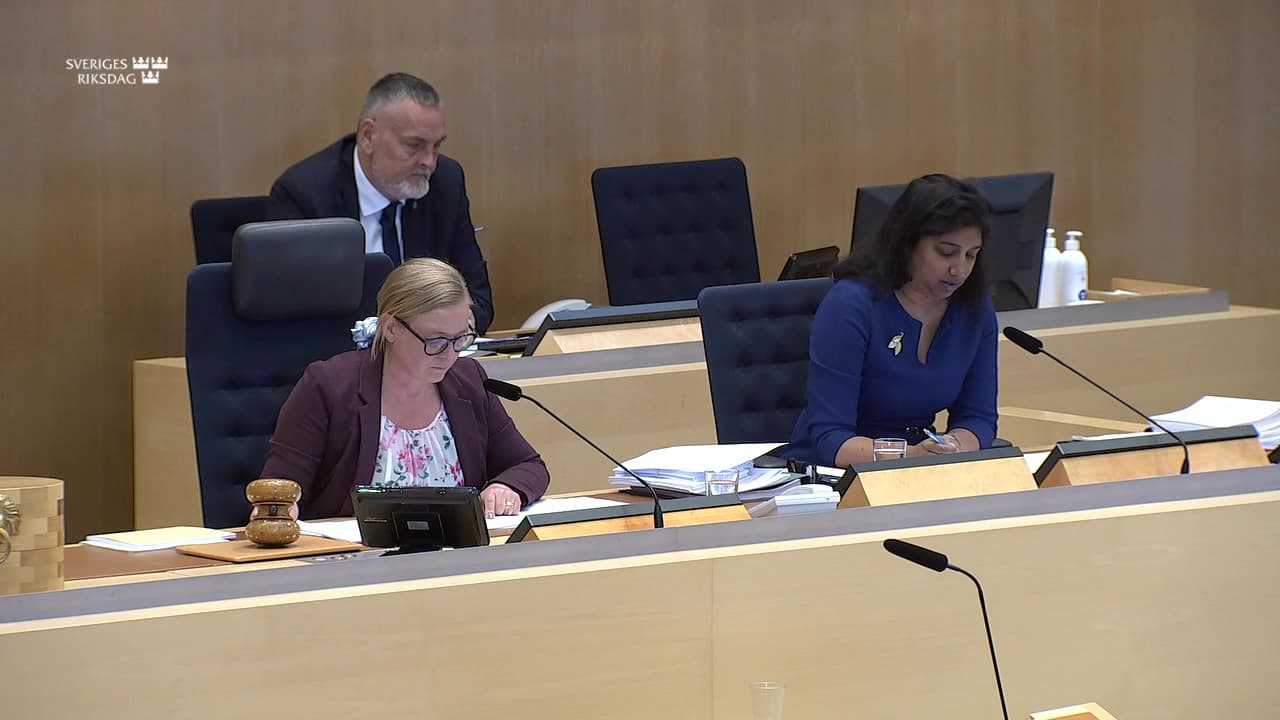 Stillbild från Beslut, Beslut: Ett förstärkt samhällsskydd och tydligare reaktioner vid återfall i brott