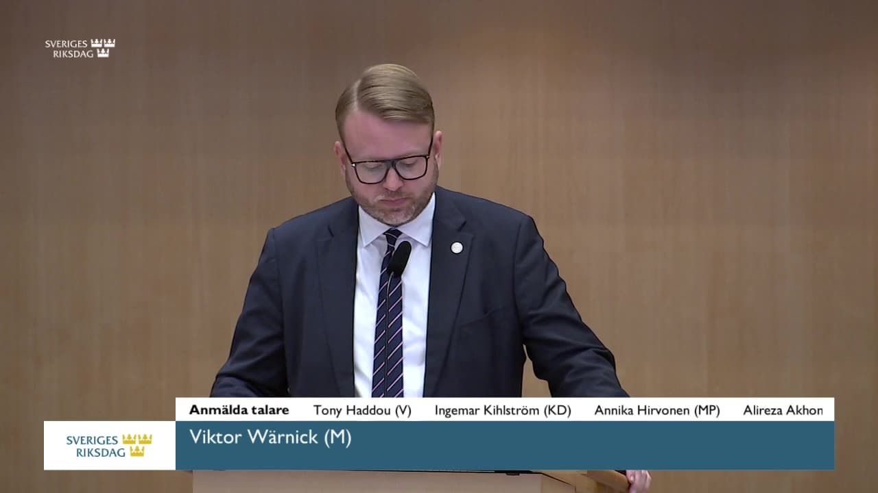 Stillbild från Debatt om förslag, Utmönstring av permanent uppehållstillstånd och anpassning av svensk rätt till EU:s migrations- och asylpakt
