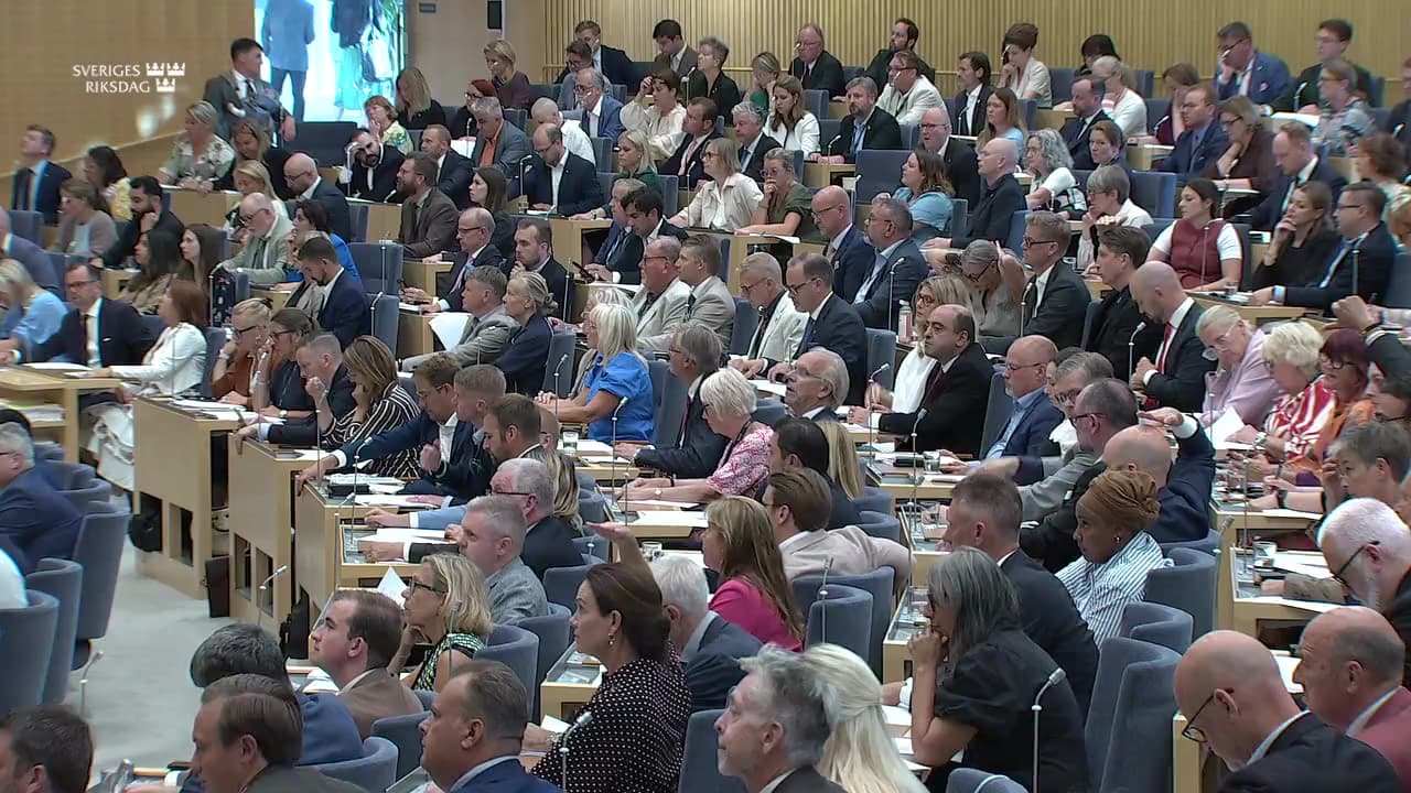 Stillbild från Beslut, Beslut: Skärpta villkor för anhöriginvandring
